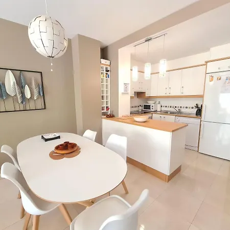 Bonita Casa En Semesterbostad Nerja